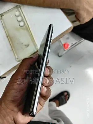 টেকনো ক্যামন ৪০ প্রো ৪জি ২৫৬ জিবি সাদা