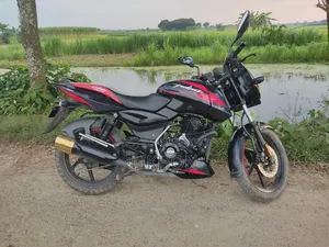 বাজাজ পালসার ১৫০ ২০২৩ কালো
