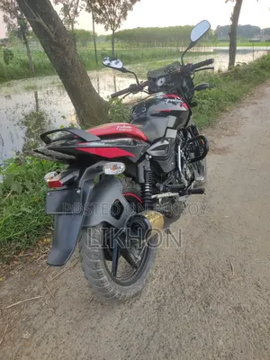 বাজাজ পালসার ১৫০ ২০২৩ কালো