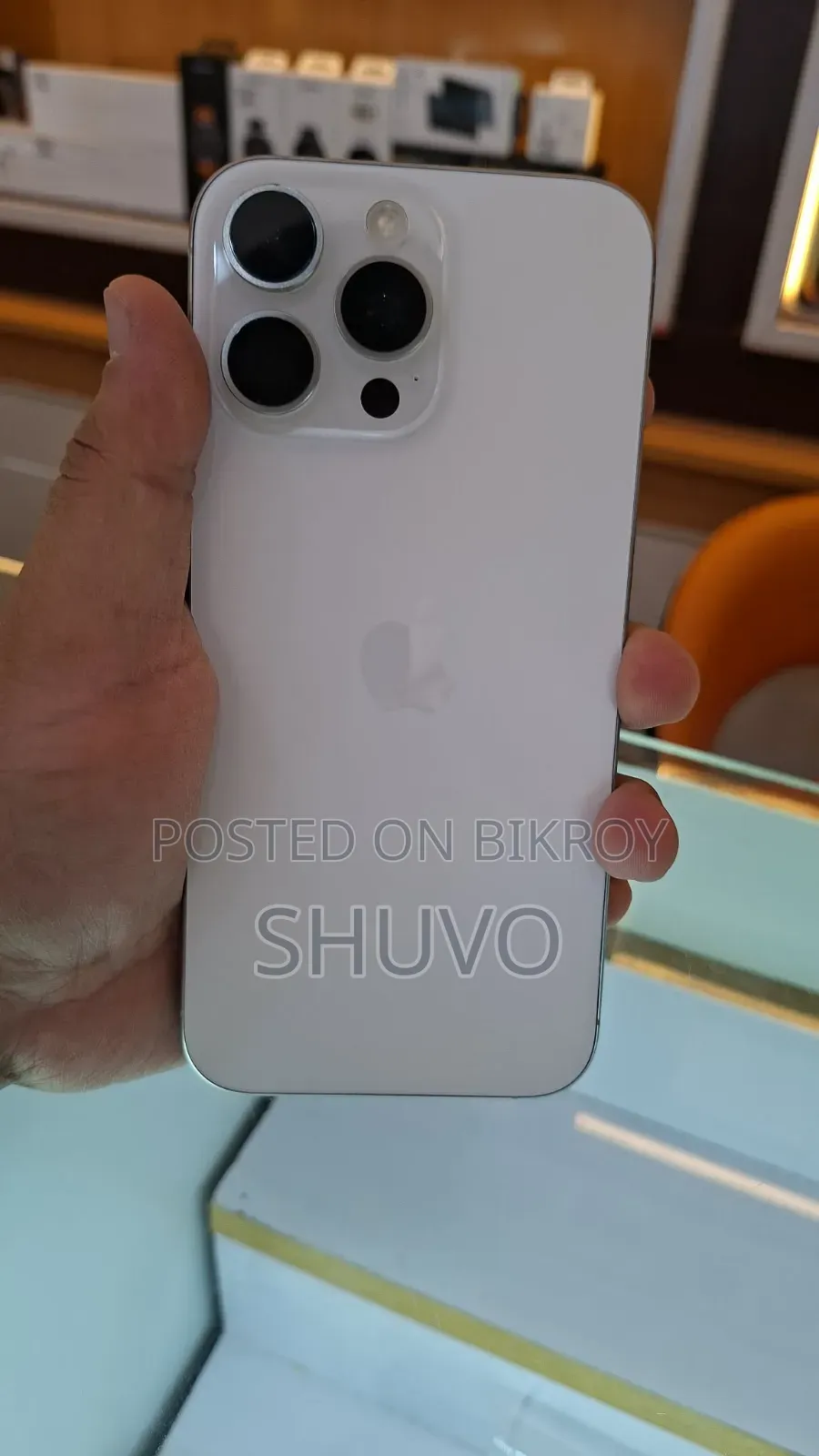 অ্যাপল আইফোন ১৬ প্রো ম্যাক্স ২৫৬ জিবি হোয়াইট
