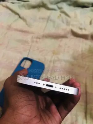 Apple iPhone 13 128 GB White