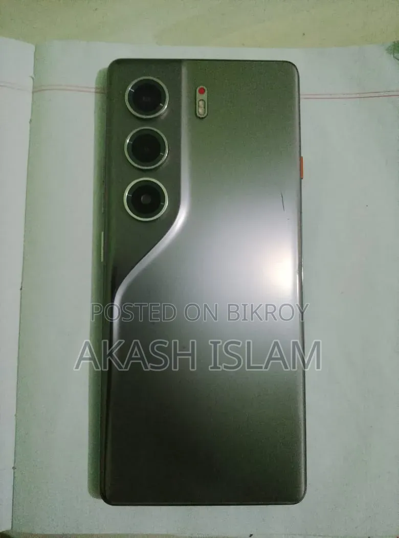 টেকনো ক্যামন ৪০ প্রো ৪জি ২৫৬ জিবি