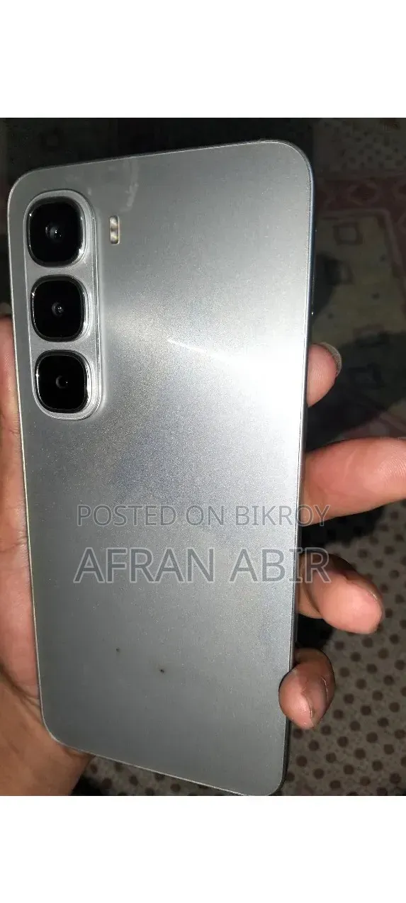 Infinix Hot 60i 128 GB Silver