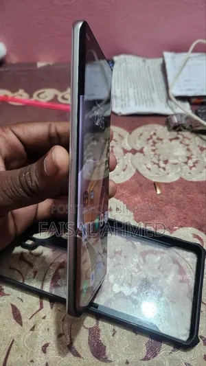 ভিভো ভি৪০ই ১২৮ জিবি
