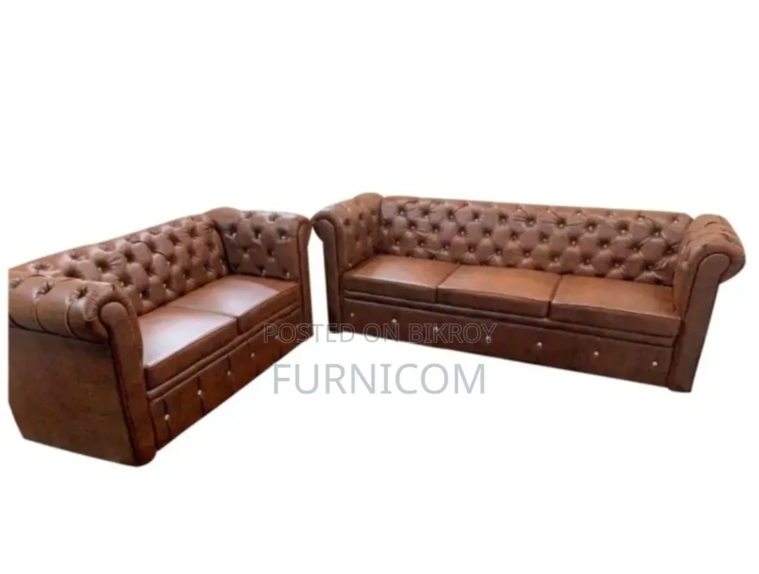 High-quality Chesterfield Sofa (3 + 2)