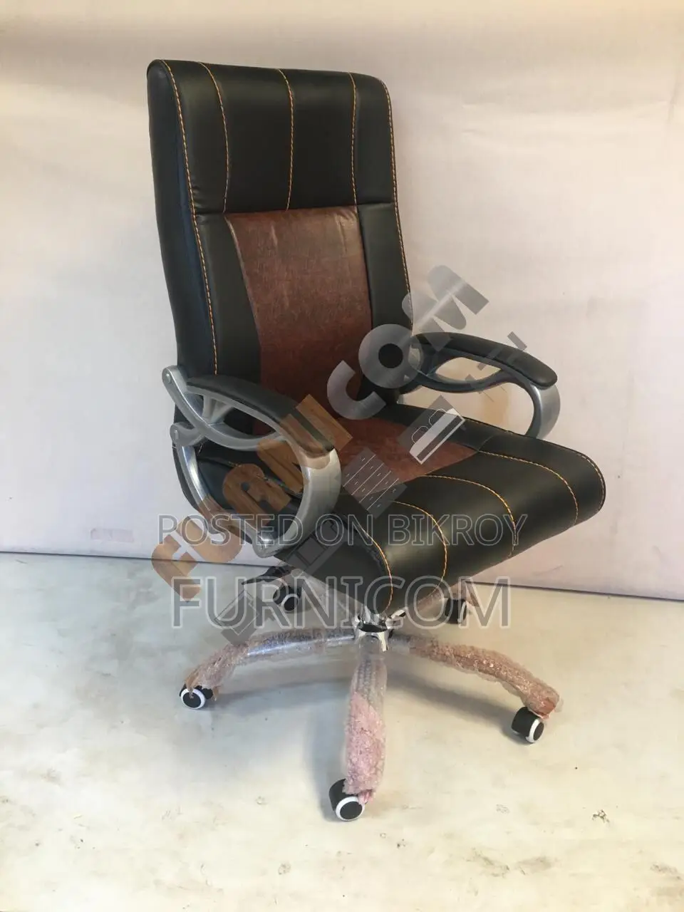 Straight-Backed Executive Chair (FCEC-2)