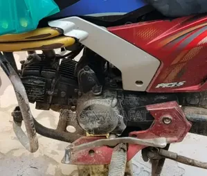 Mahindra Centuro 2014 Red