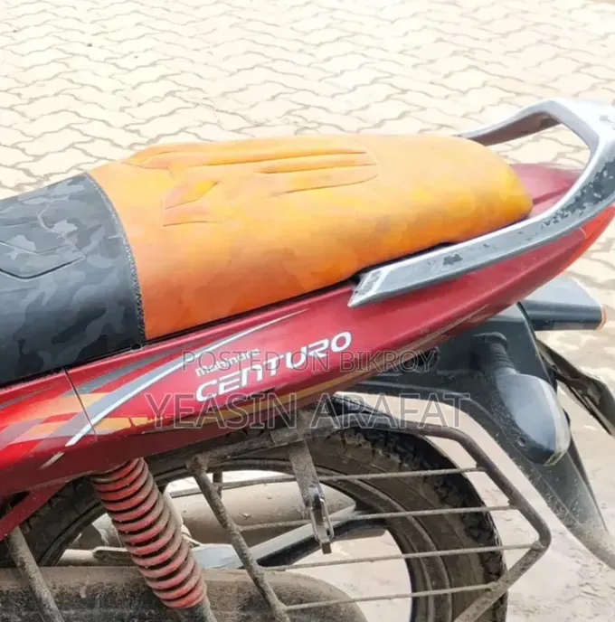 Mahindra Centuro 2014 Red