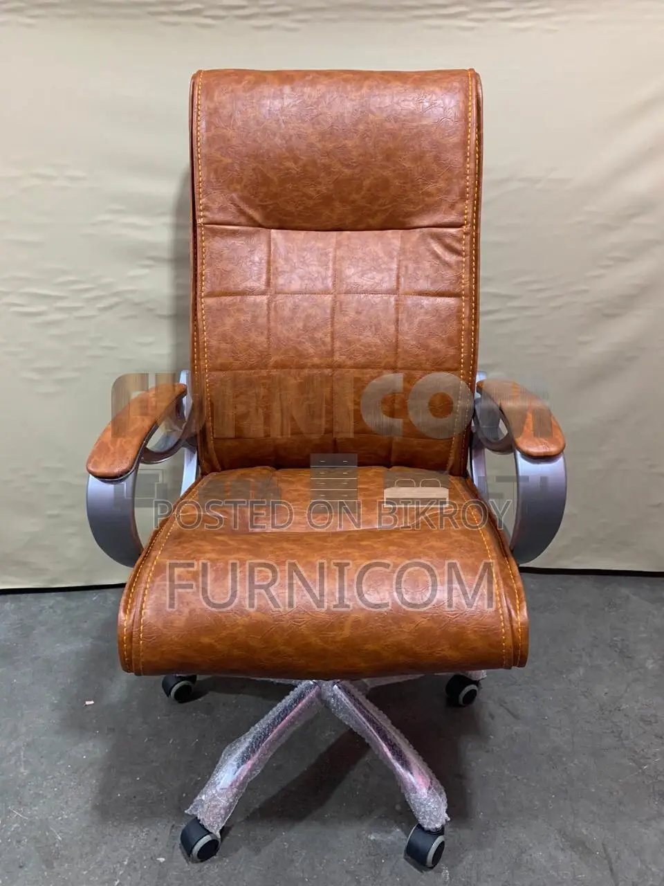Modern Executive Chair (FCEC 26)