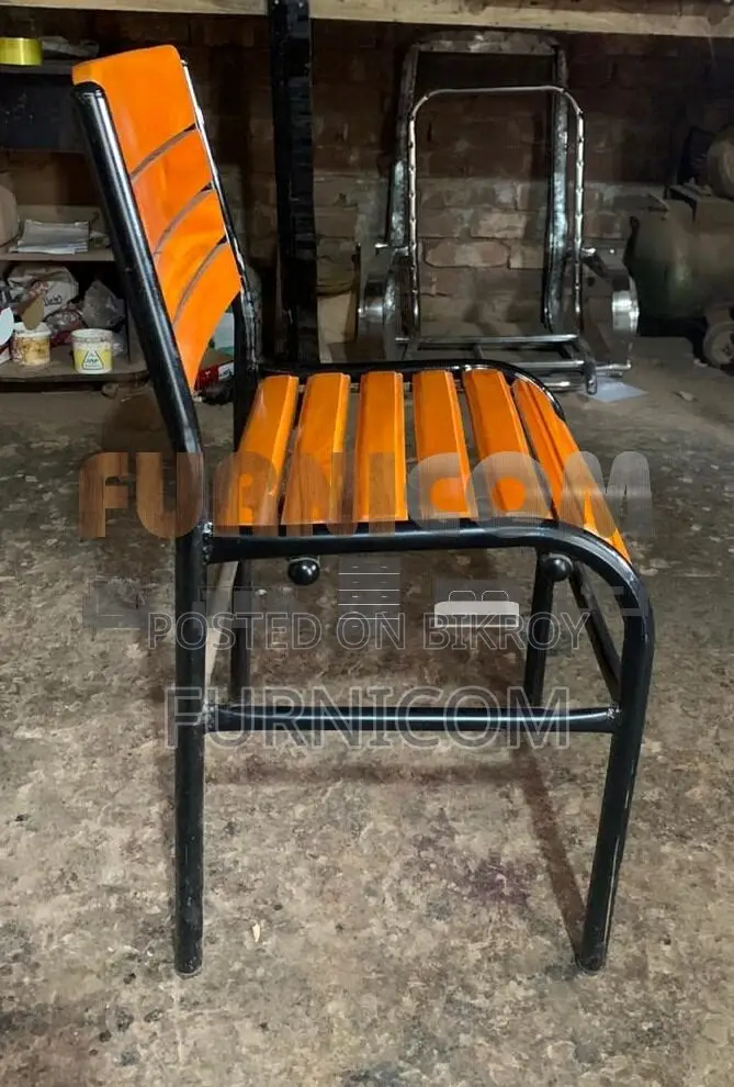 Curvy linear Wooden Visitor Chair (FCWC 6)