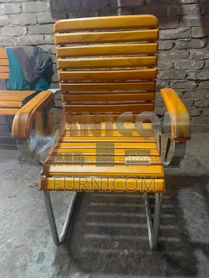 Curvy Linear Wooden Visitor Chair (Fcwc 5) - Chair
