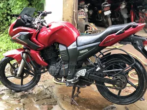 যামাহা ফেজার ভি১ ২০১১ লাল