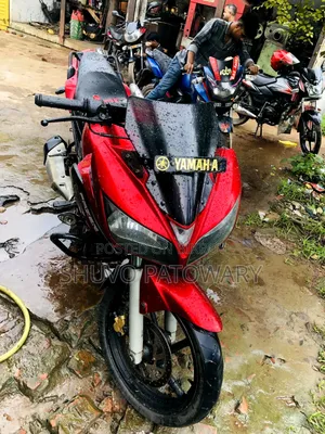 যামাহা ফেজার ভি১ ২০১১ লাল