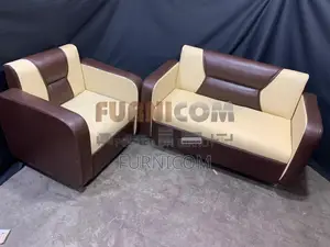Straight-backed Snug Sofa Set (2+1)