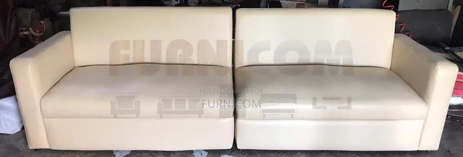 Sofa 4 seater with side table