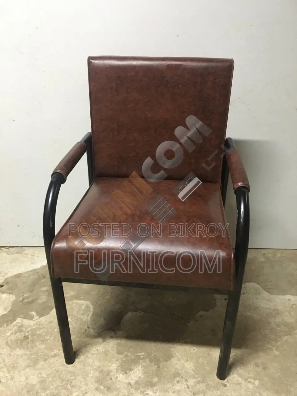 Straight-Backed Visitor Chair (FCVC 2)