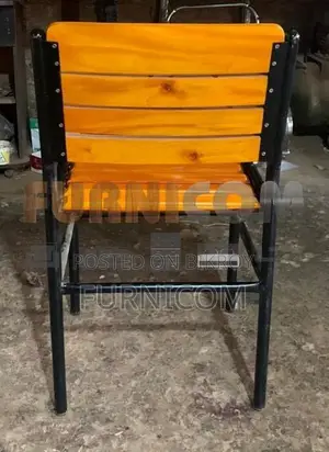 Curvy linear Wooden Visitor Chair (FCWC 6)