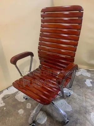 Curvylinear Wooden Boss Chair Mahogany (FCWC 7)