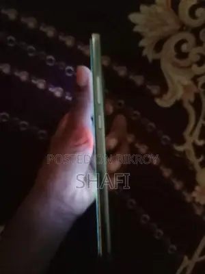 ওপ্পো এফ২৯ প্রো ২৫৬ জিবি হোয়াইট
