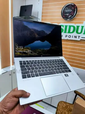 Laptop HP EliteBook 645 G9 16GB AMD Ryzen 5 SSD 512GB