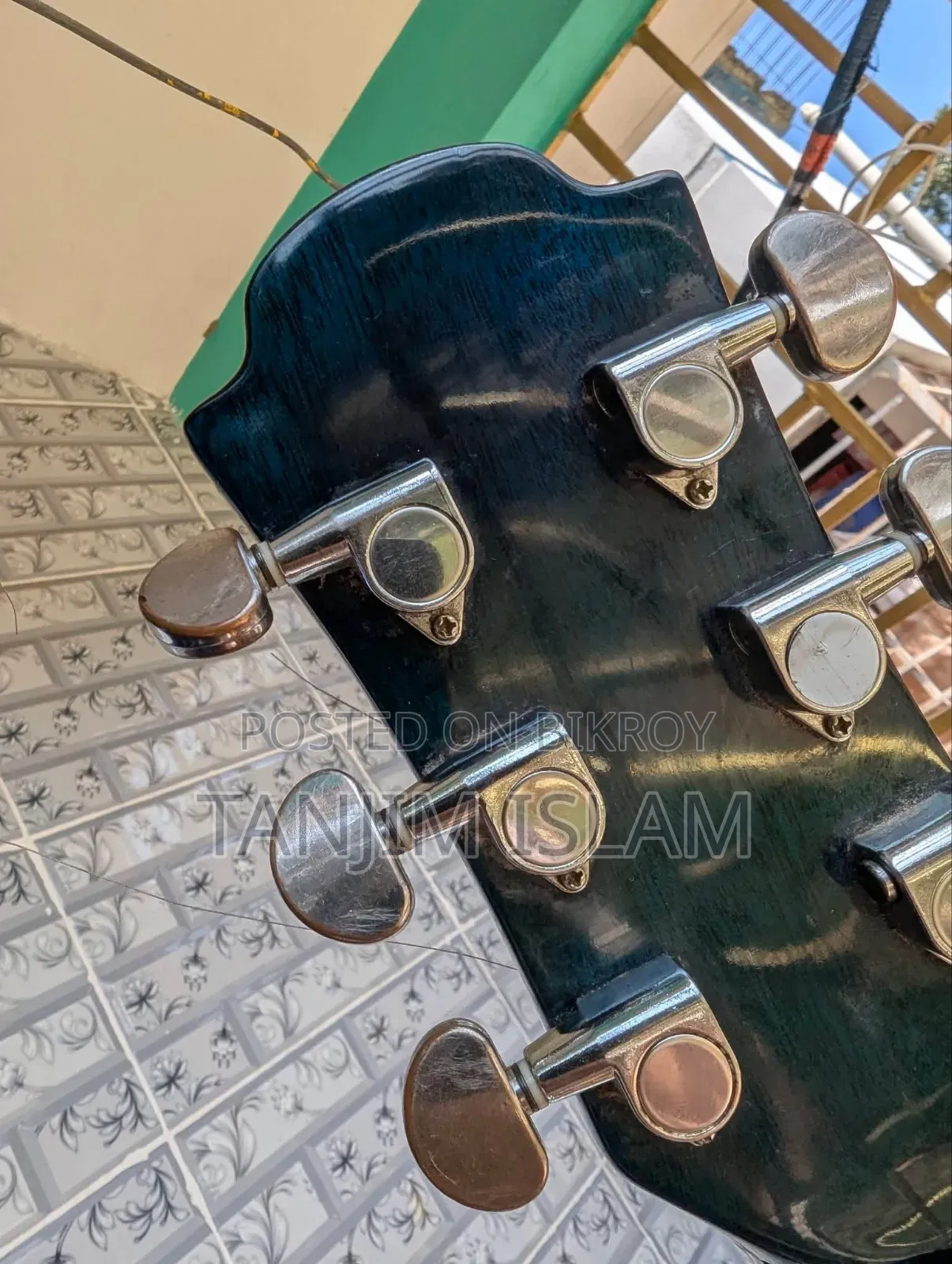 Acoustic Guitar