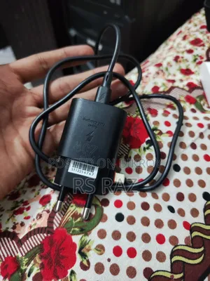 Sannani 25W Charger