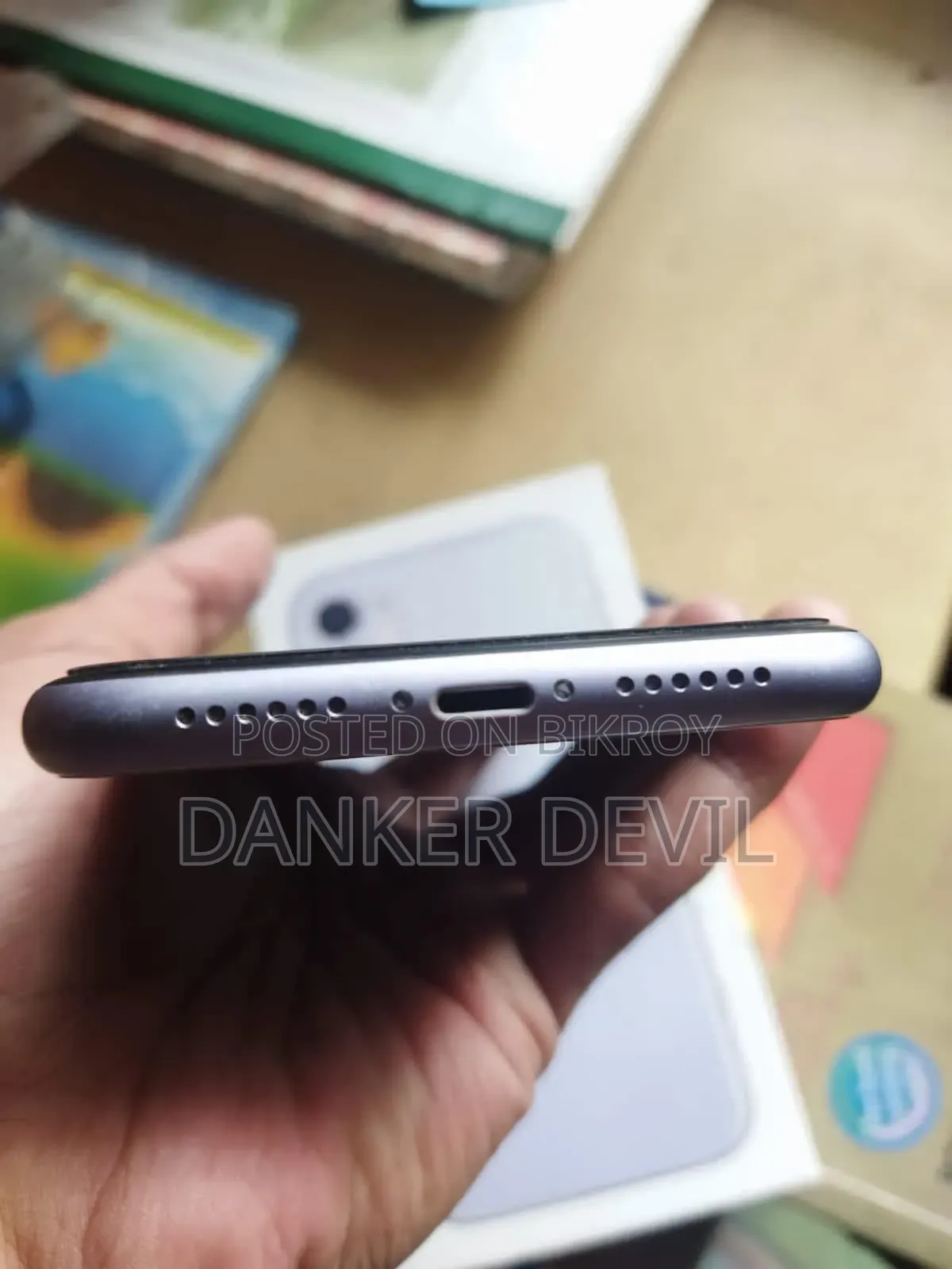 অ্যাপল আইফোন ১১ ১২৮ জিবি হোয়াইট