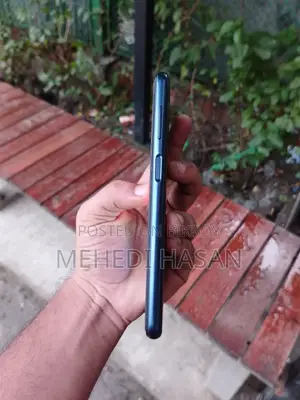 Vivo Y05 64 GB Blue