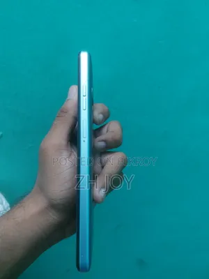 Motorola Moto G24 128 জিবি সিলভার