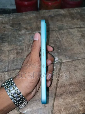 টেকনো পোভা ৭ প্রো ৫জি ২৫৬ জিবি নীল