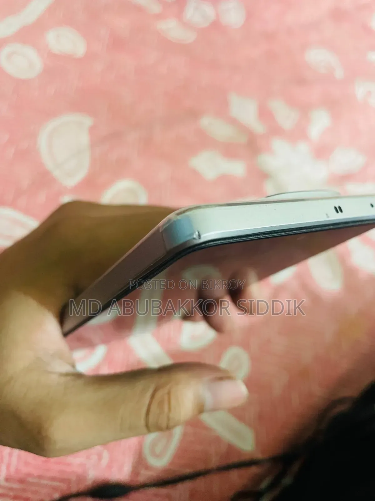 iQOO 256 GB White