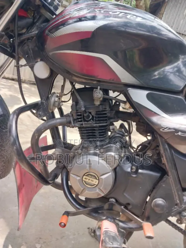 Bajaj Discover 100 2015 Black