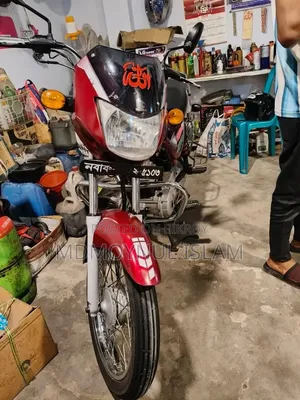 Bajaj CT 100 2015 Red