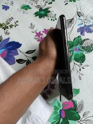 Apple iPhone XS 64 GB Black