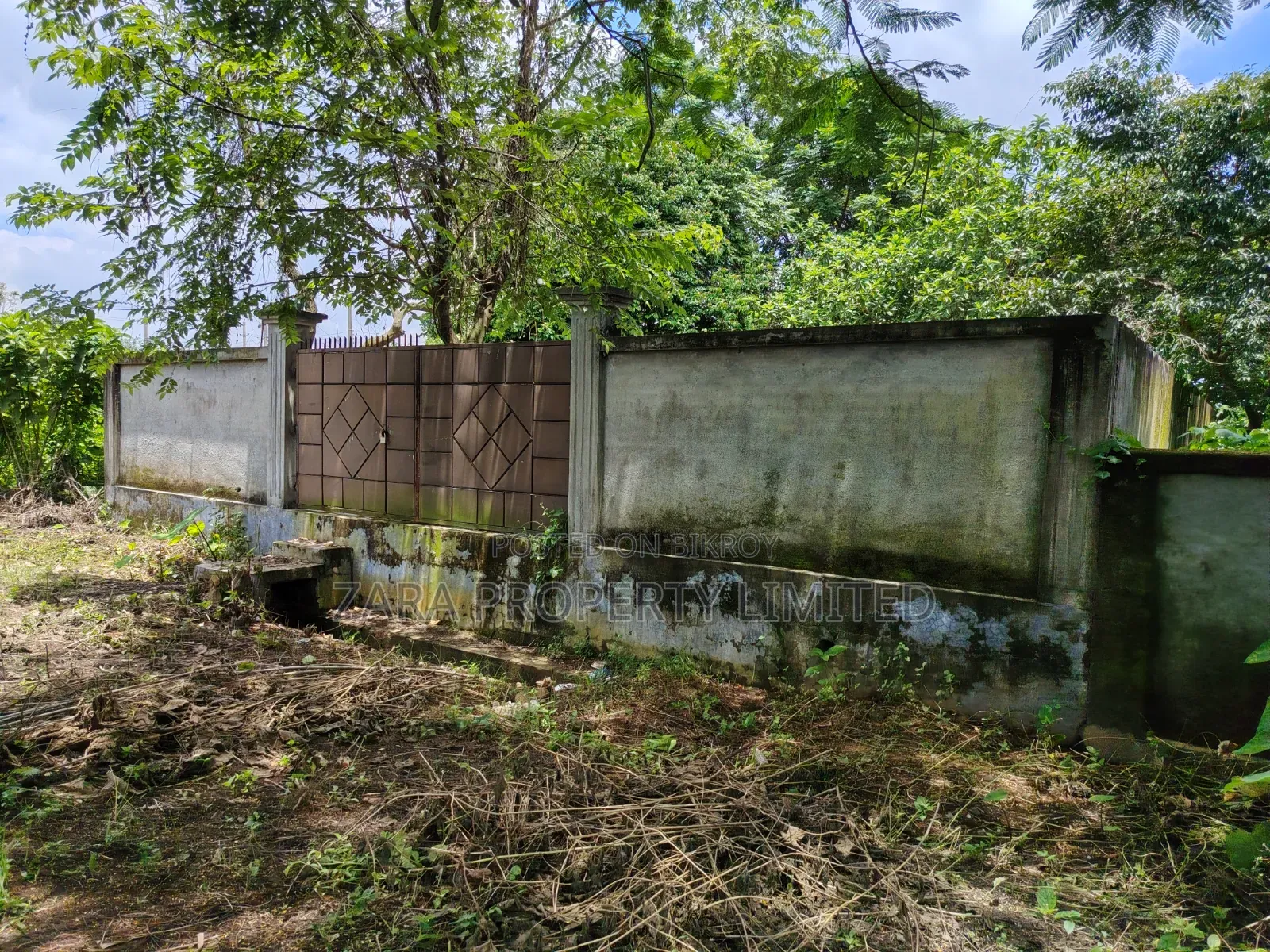 লেকের ও গ্রিন জুনের পাশে ৩ কাঠা প্লট বিক্রি