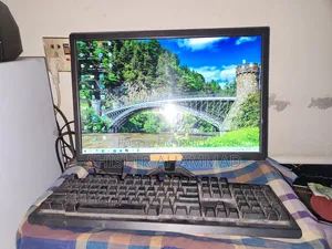 Desktop Computer ASUS 8GB Intel Core i5 SSD 128GB