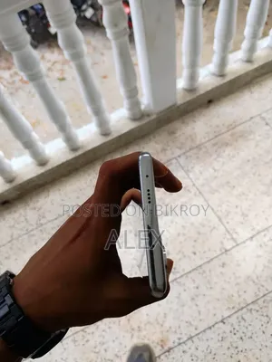 Tecno Camon 40 Pro 4G 256 GB Silver