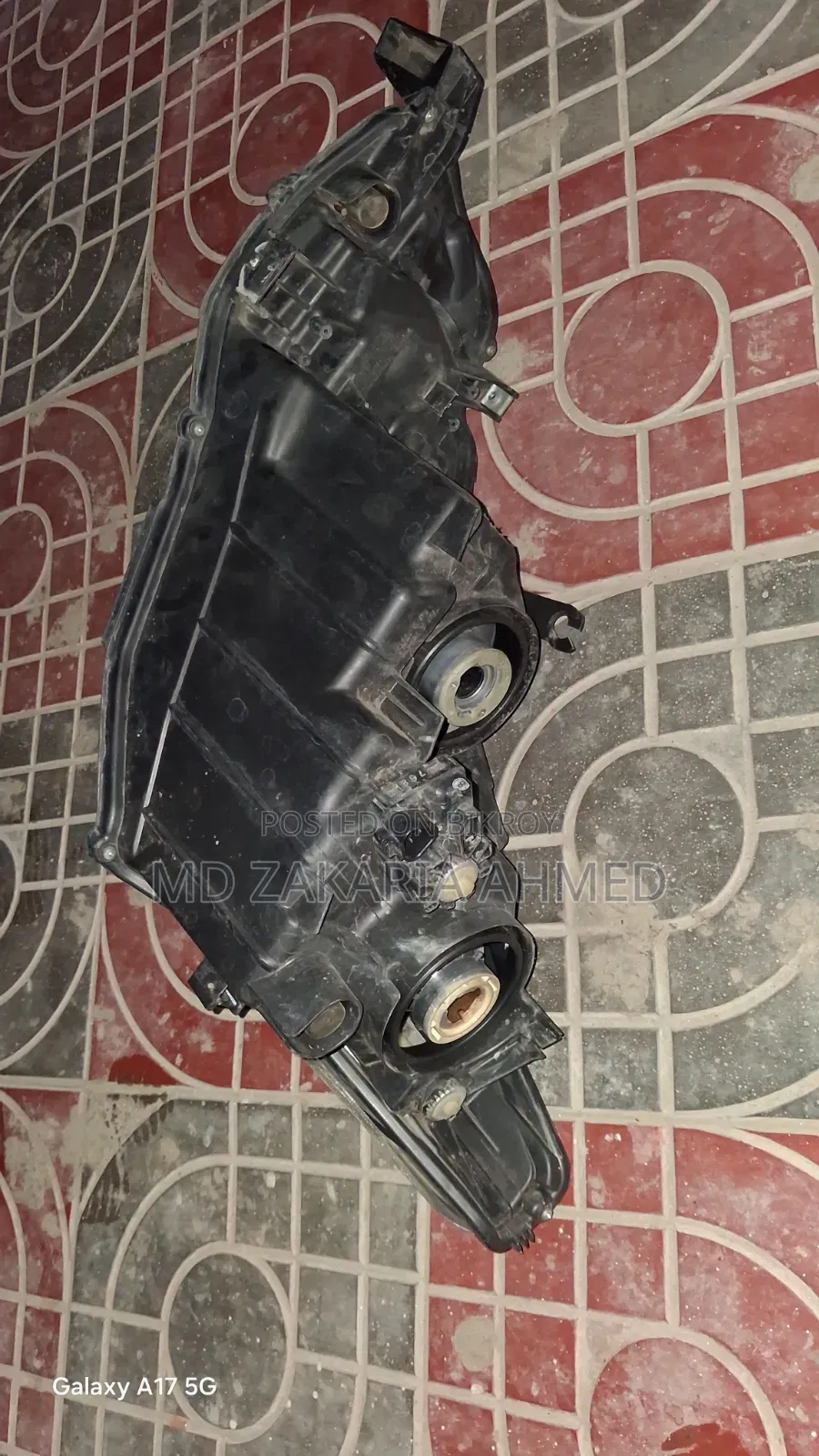 Corola Axio 17 Model গারির ব্যাক লাইট ও ডান দিকের  হ্যাড লাইট
