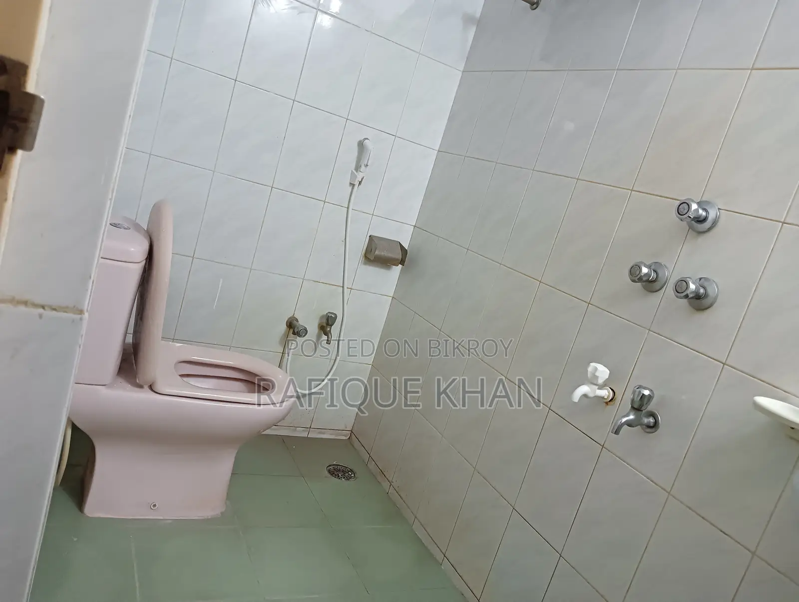 Furnished 3-Bedroom Apartment in Ayyub Vila, Uposhohor for Rent