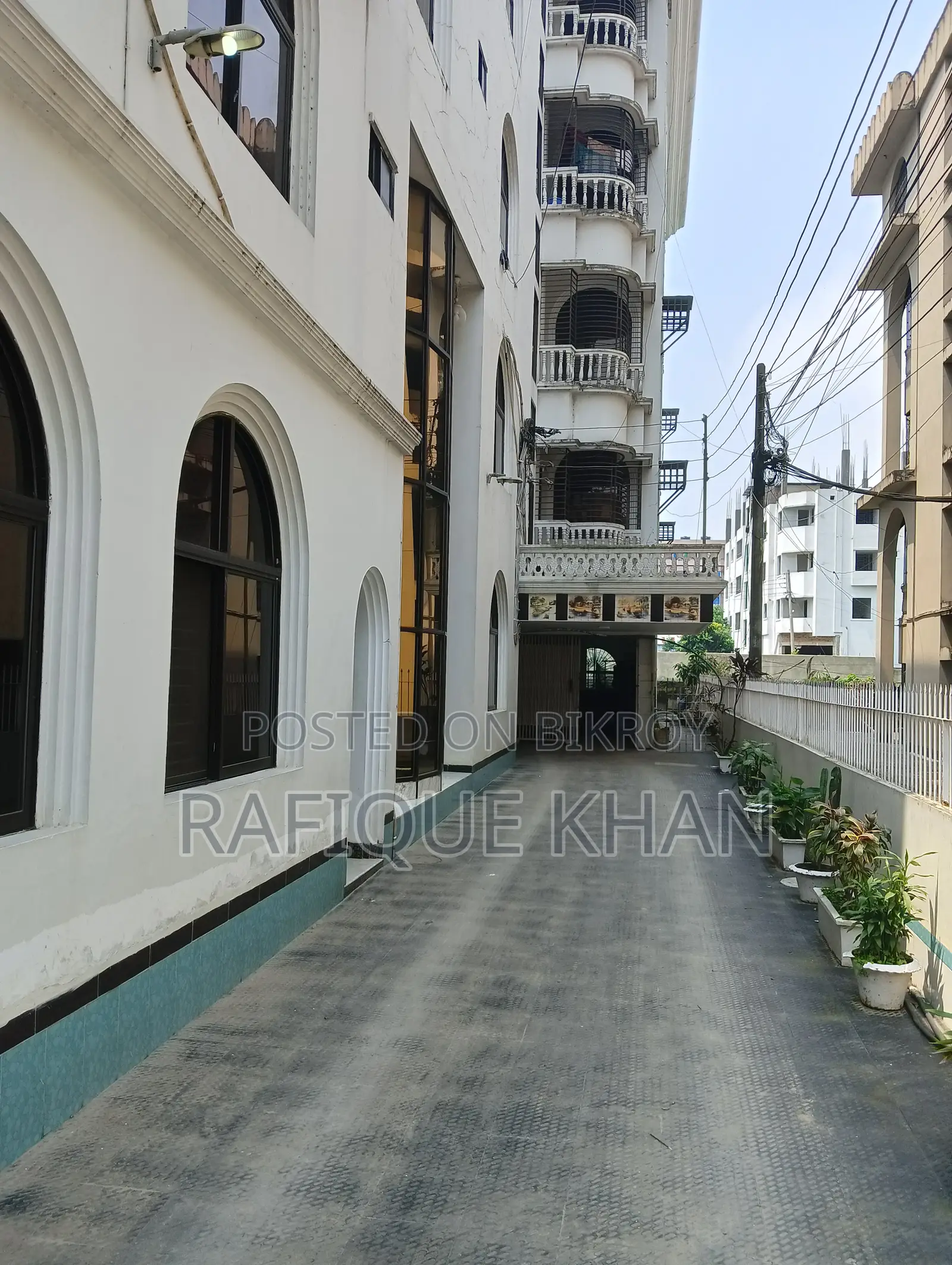 Furnished 3-Bedroom Apartment in Ayyub Vila, Uposhohor for Rent