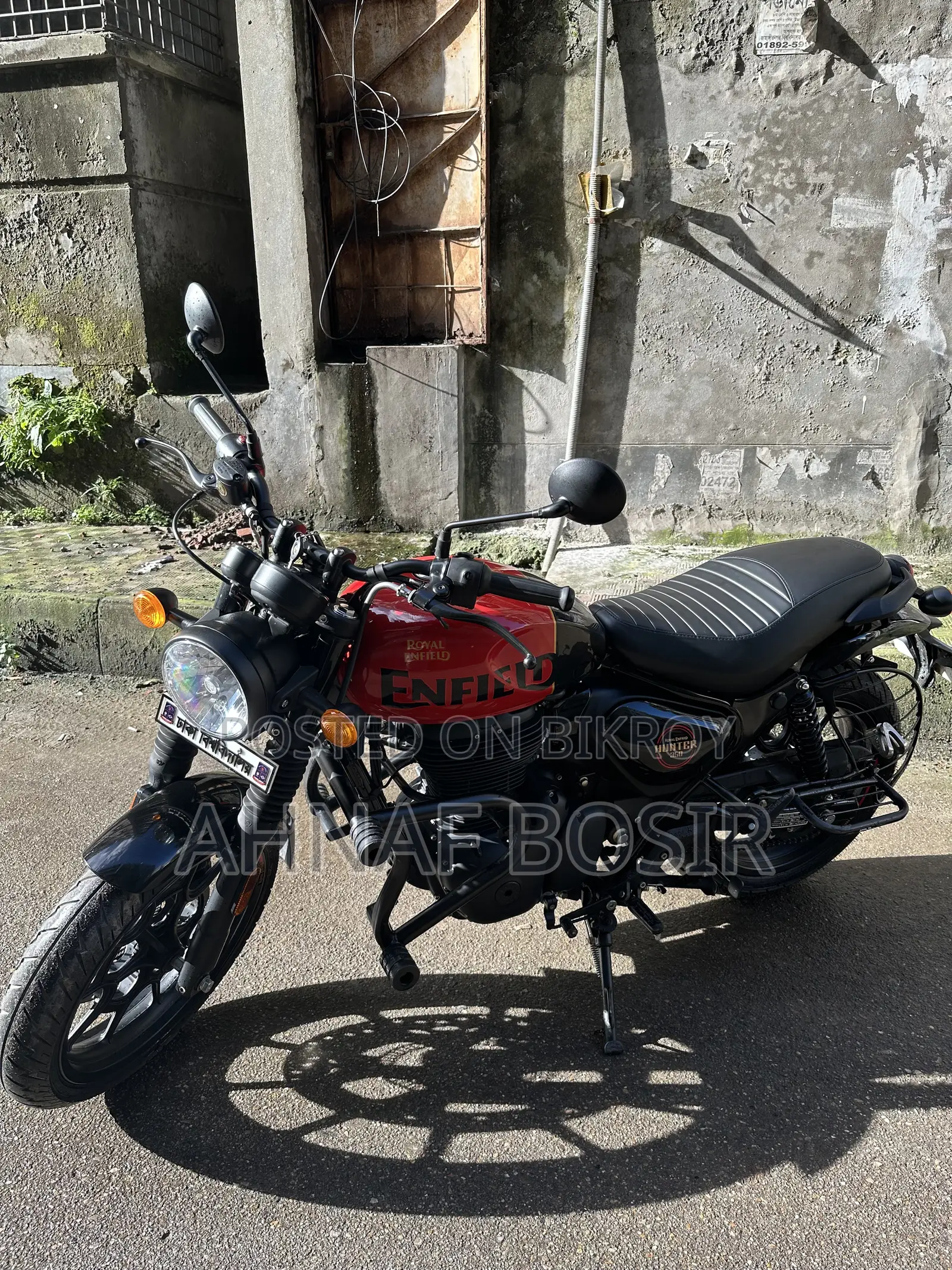 Royal Enfield Hunter 350 2025 Red