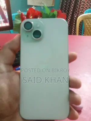 Apple iPhone 15 128 GB Green