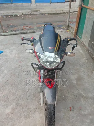 টিভিএস অ্যাপাচে আরটিআর ১৬০ টুভি ২০১০ লাল
