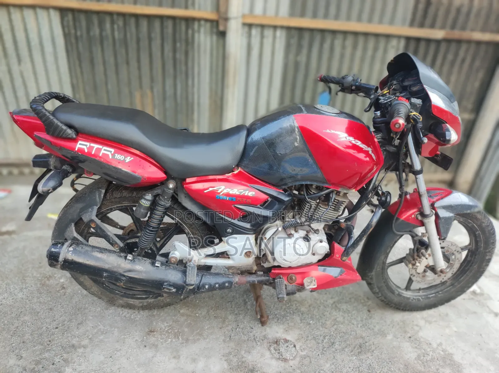 TVS Apache RTR 160 2V 2010 Red
