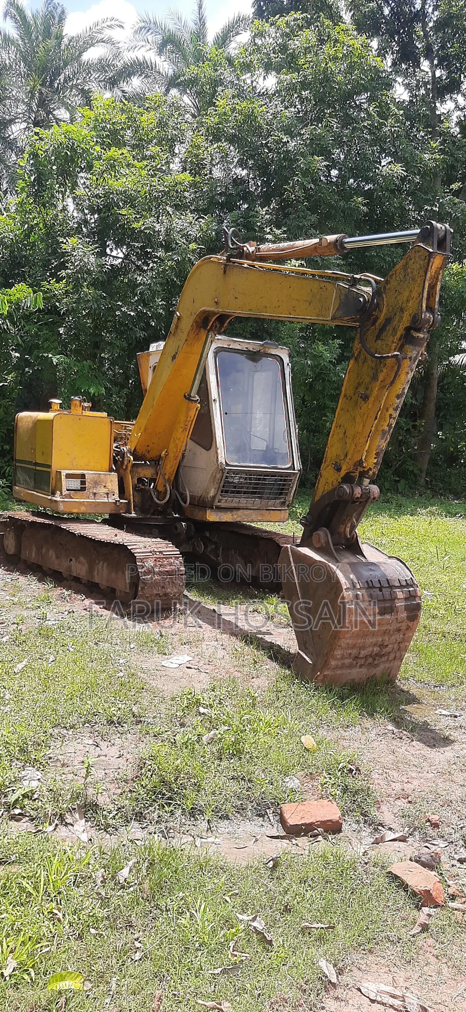 Excavator HD 250 for Sell