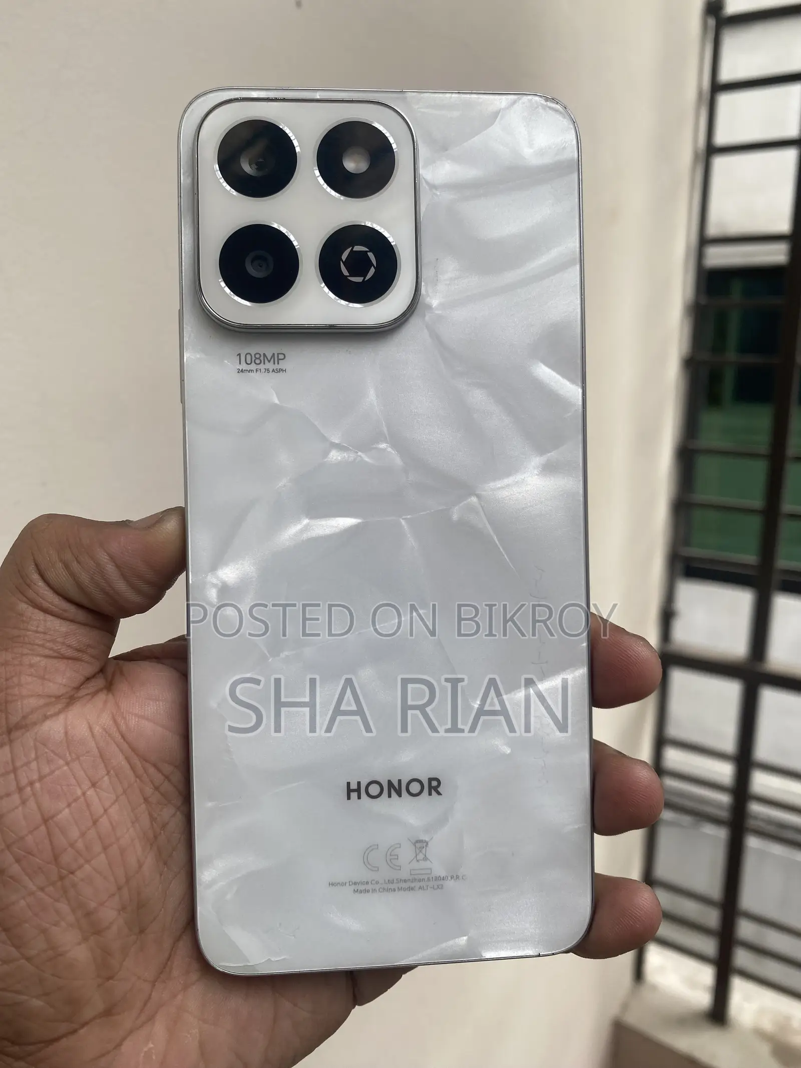 হনার এক্স৭সি ২৫৬ জিবি হোয়াইট