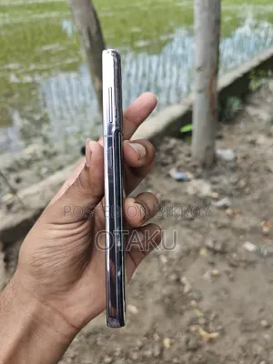 স্যামসাং গ্যালাক্সি এস২১ ৫জি ১২৮ জিবি ব্ল্যাক
