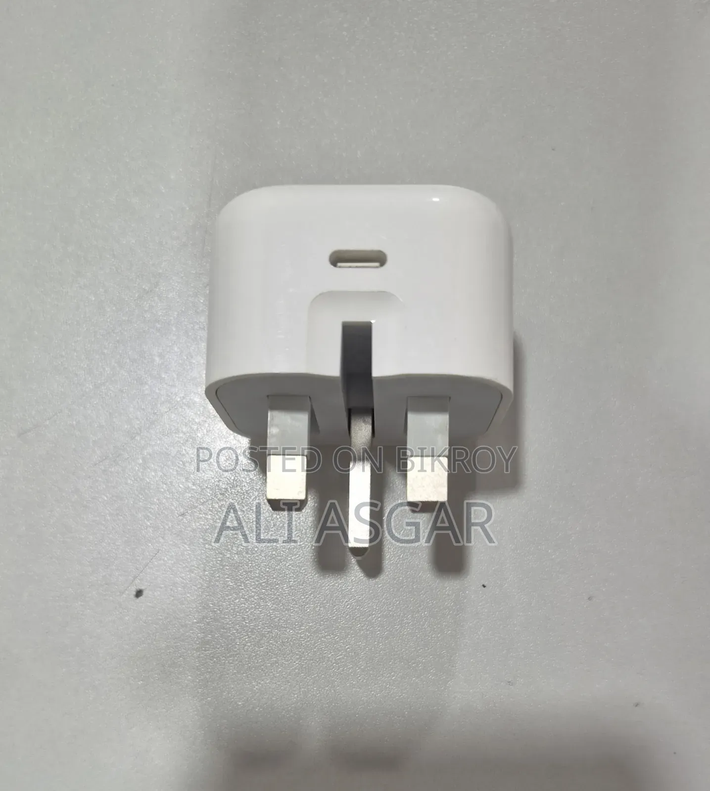 Apple Mobile Adapter