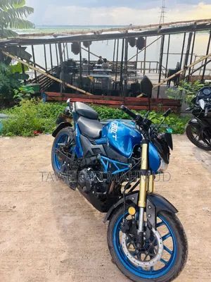 রানার বোল্ট ১৬৫আর ২০২১ নীল