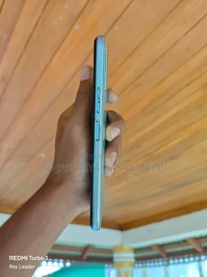 Vivo Y33s ১২৮ জিবি
